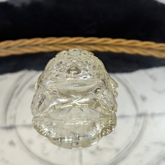 Vintage Avon “Treasure Turtle” Collectible Perfume Bottle, Empty, Pre-Owned - Picture 2 of 6